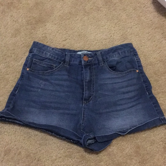 High waist shorts - Picture 1 of 1